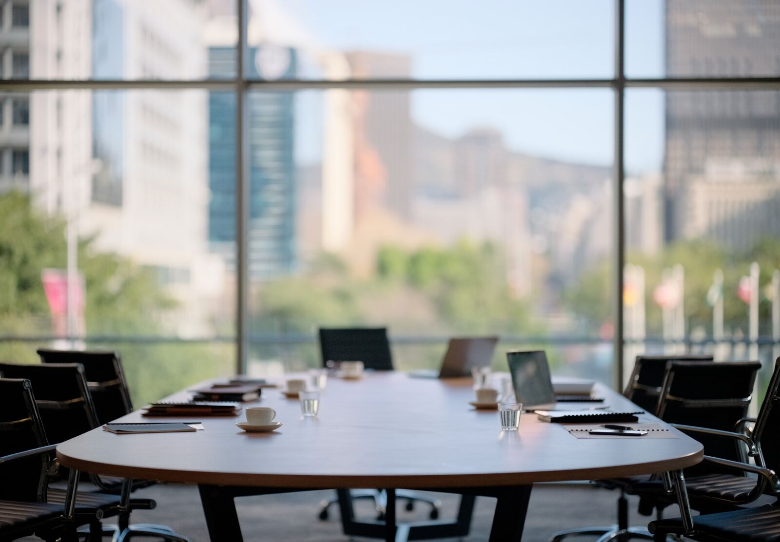 Commercial and retail leases in Victoria: a landlord and tenant guide.