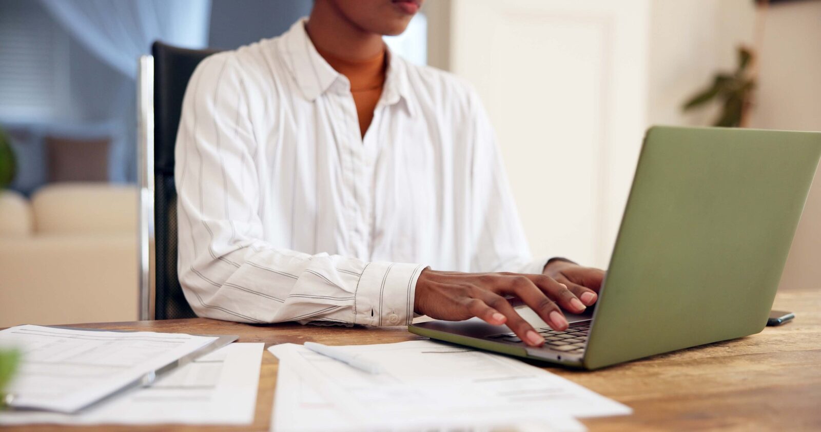Person completing conveyancing documents using an online property transaction platform